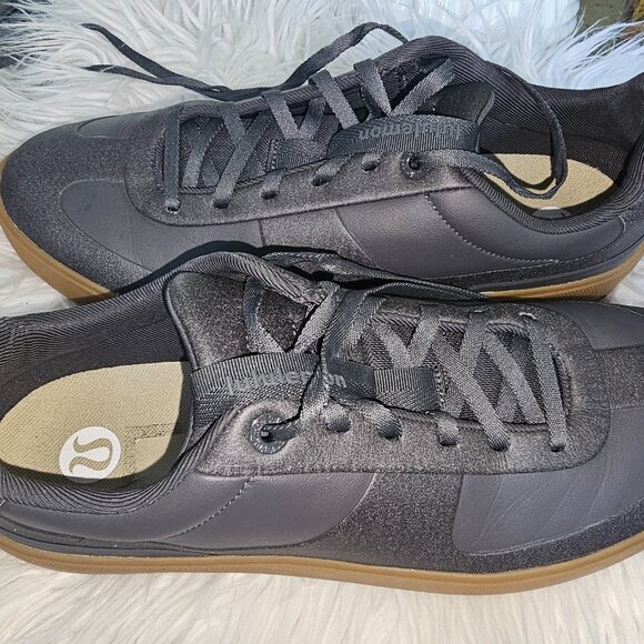 Used LULULEMON Men's Cityverse Sneaker - Picture 4 of 5